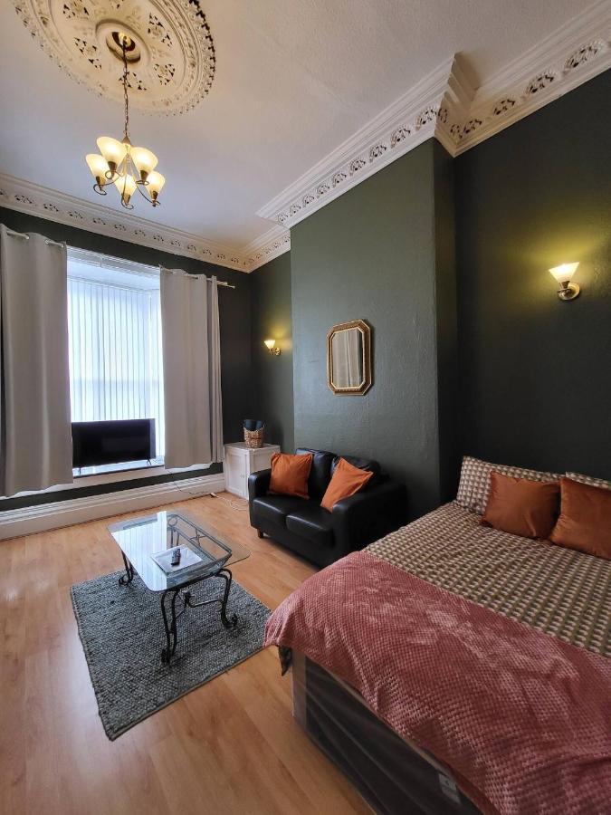 Large Digbeth Double Room Shared Bathroom Birmingham Extérieur photo