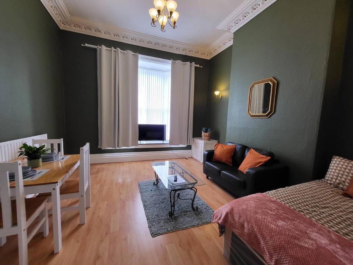 Large Digbeth Double Room Shared Bathroom Birmingham Extérieur photo