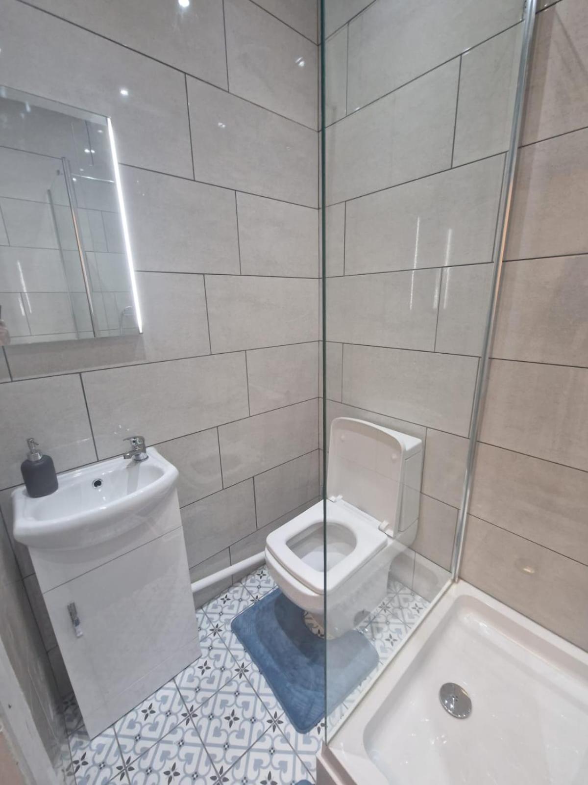 Large Digbeth Double Room Shared Bathroom Birmingham Extérieur photo